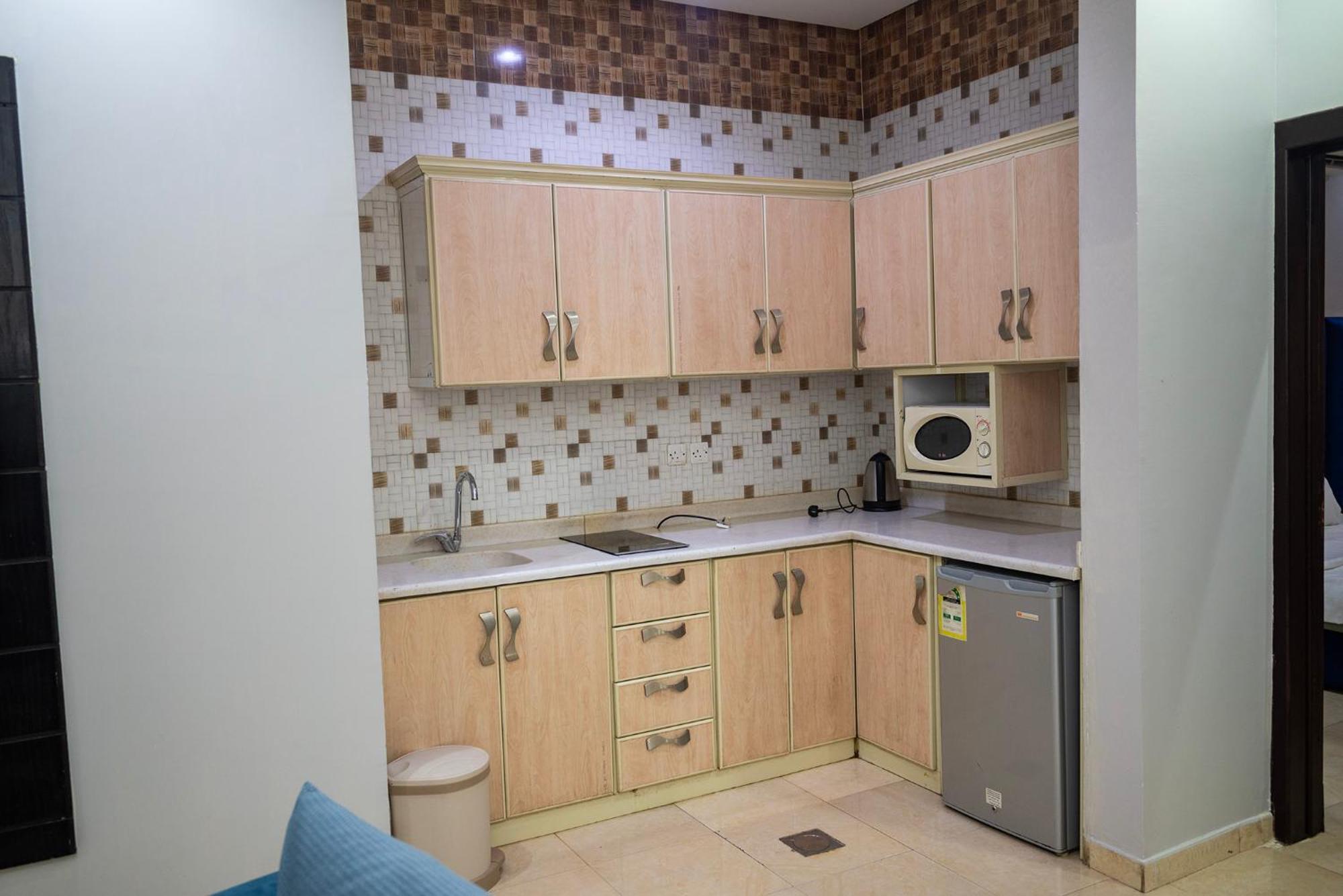 Ahlin Serviced Apartments Rijád Kültér fotó